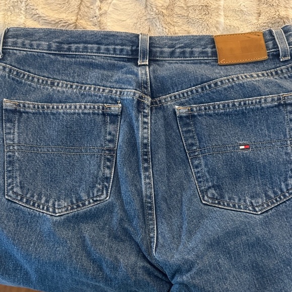 Vintage Tommy Hilfiger Classic Blue Jeans - Picture 8 of 8